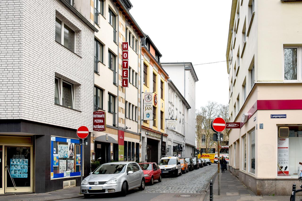 Hotel Altera Pars Koln Bagian luar foto